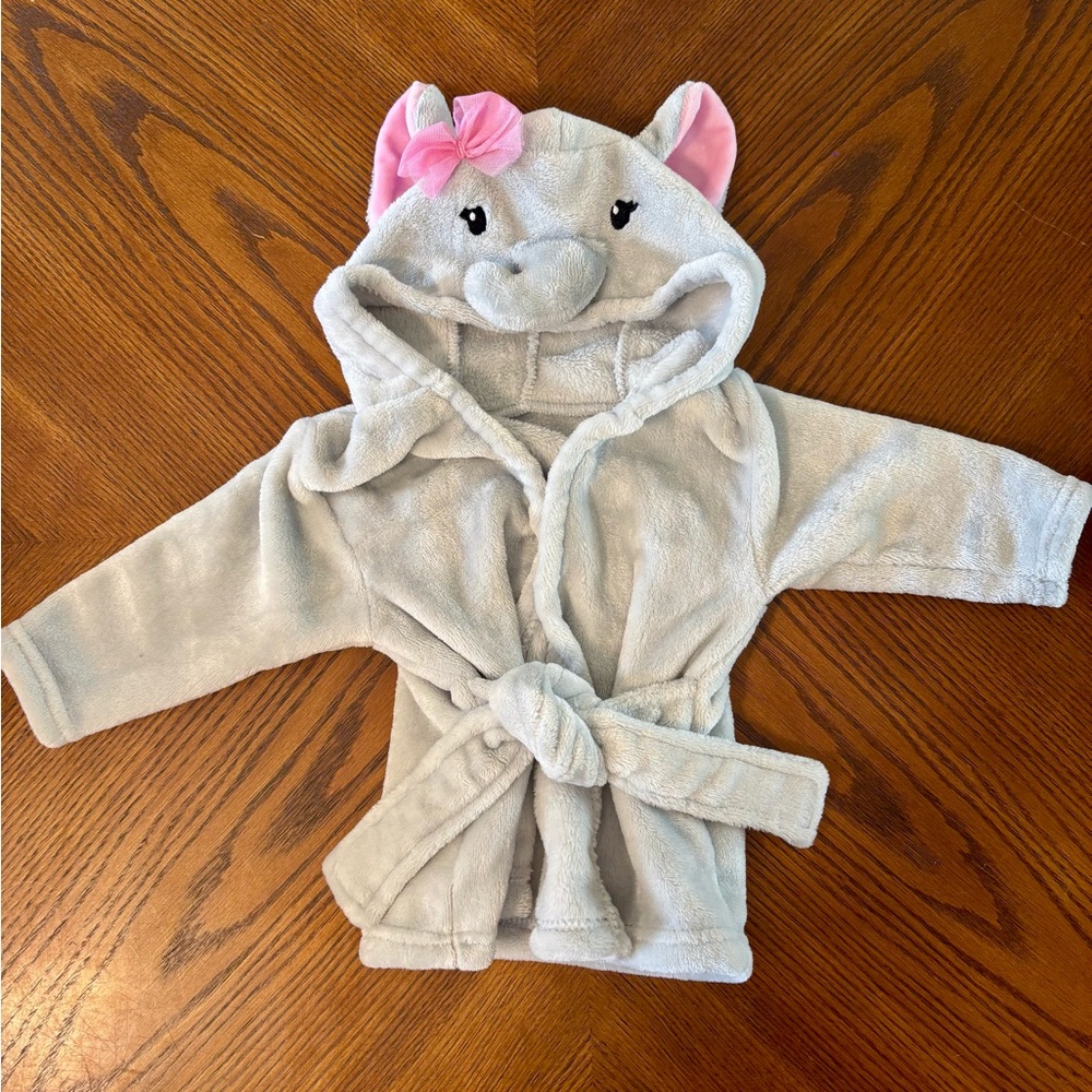 Adorable Gray Hooded Baby Robe with Pink Accents